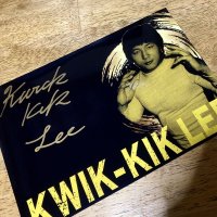 KWIK-KIK LE【特製A4生写真】B